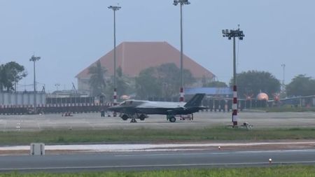 Britská F-35 uvázla v indické Kérale. Už je tam tři týdny 