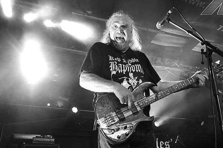Zemřel Kevin Riddles, spoluzakladatel nové vlny britského metalu
