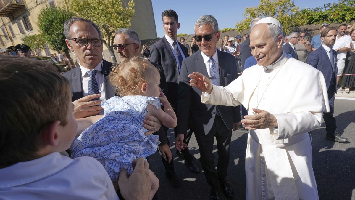 Lev XIV. si v letní papežské rezidenci u Říma nechal postavit tenisový kurt