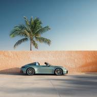 Karosářské provedení targa letos slaví 60 let od uvedení.