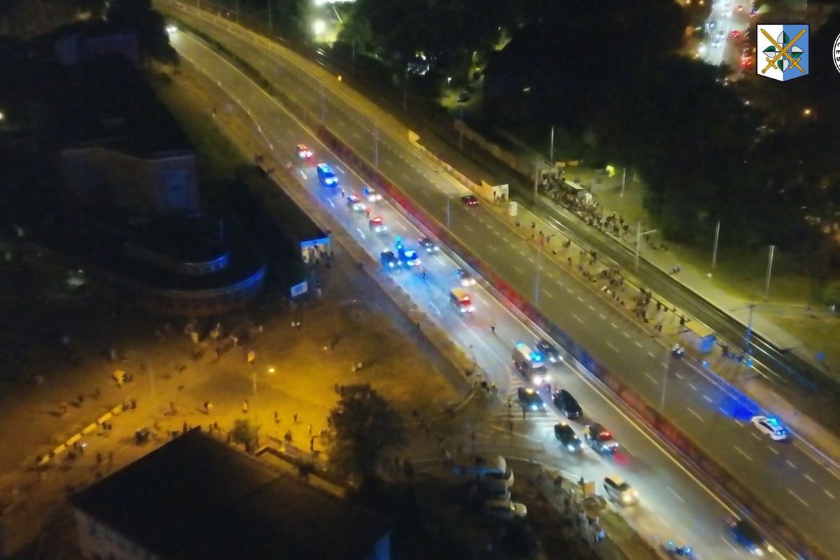 Policie jde s dobou, natočila akční videoklip z festivalu Beats for Love