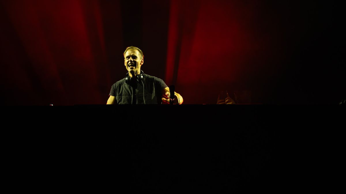 Blackout se Ostravě vyhnul velkým obloukem, král elektra Armin van Buuren uhranul Beats for Love