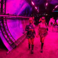 Přechody mezi jednotlivými scénami jsou plné vizuálních zážitků.