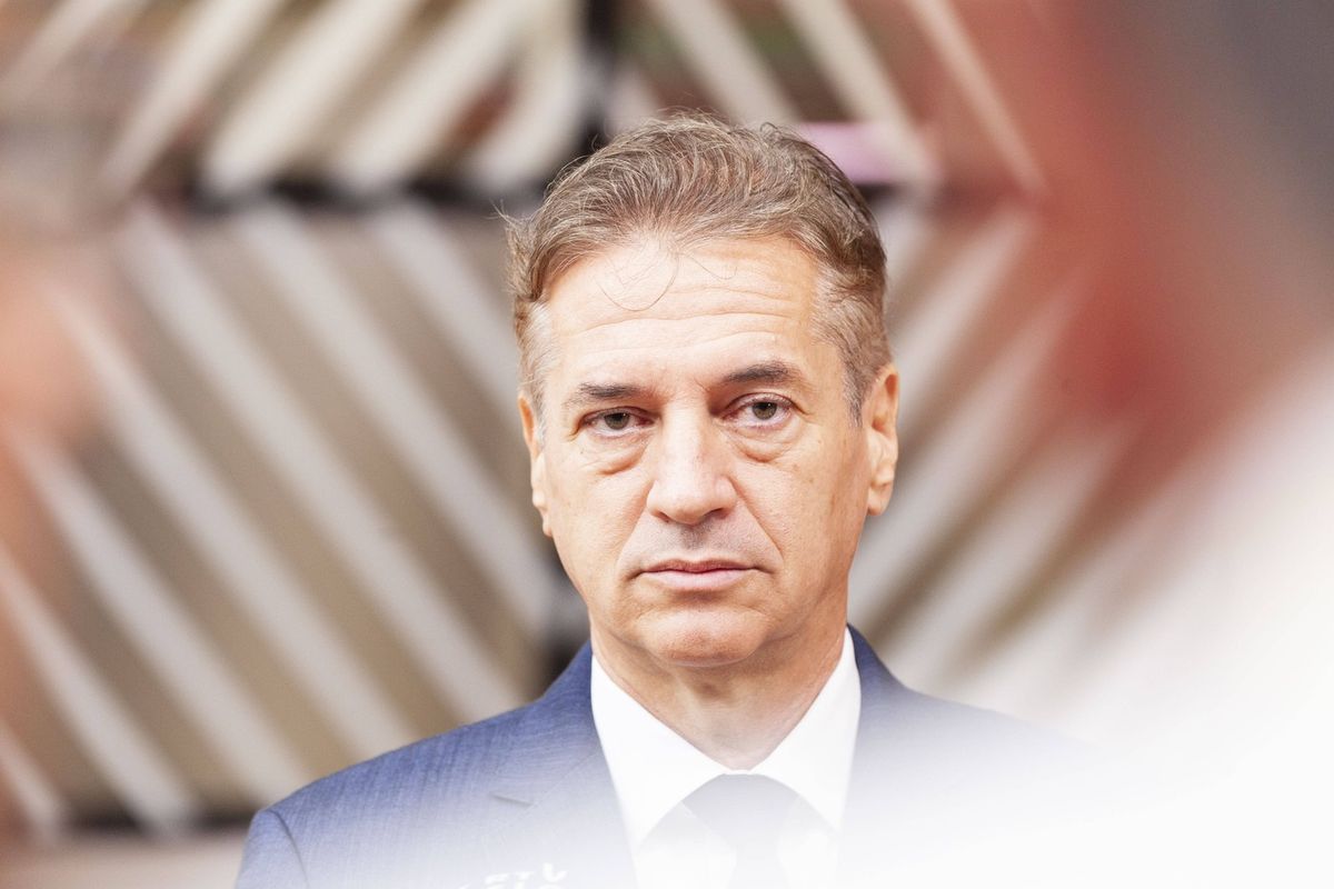 Slovinský premiér na truc vyhlásí referendum o členství v NATO. Nesouhlasí s plebiscitem o výdajích na zbrojení
