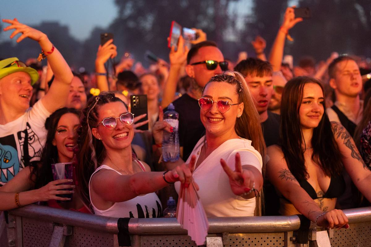 Návštěvníci festivalu Beats for Love