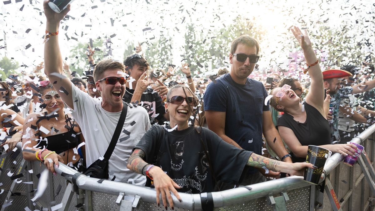 Zklamání na Beats for Love. Kvůli stávce ve Francii nepřiletěly hvězdy festivalu