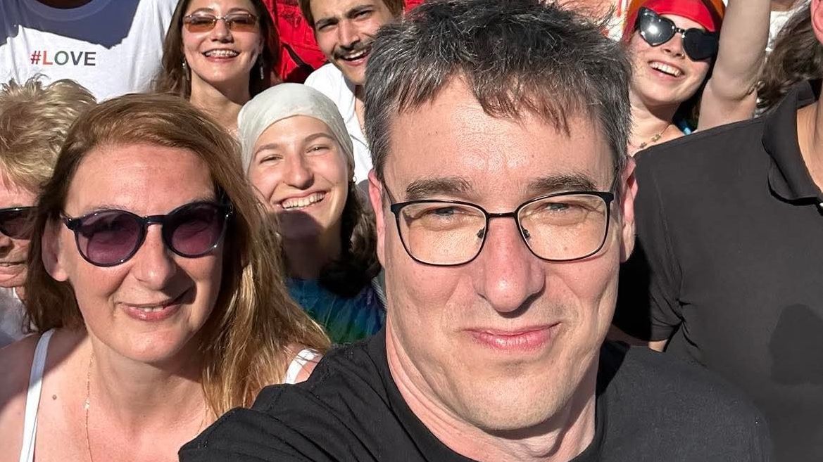 Primátora Budapešti vyslýchala policie kvůli organizování Pride. Jsem na to hrdý, řekl