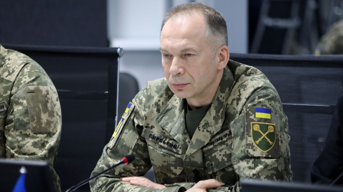Pomozte nám přesunout válku do Ruska, prosí Syrskyj Trumpa