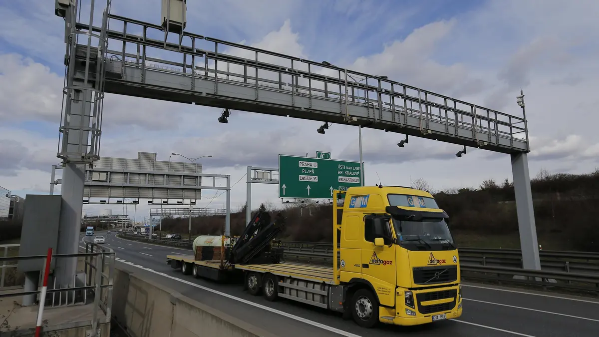 Vlna falešných SMS vyzývá k úhradě mýtného a pokut