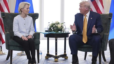 Nová cla jsou porážkou EU a velké riziko pro ČR, míní ekonomové