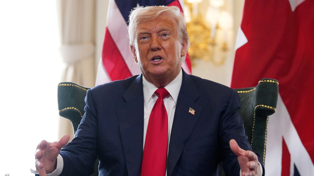 Trump podepsal příkaz, který za sedm dní zavede nová cla na dovoz z desítek zemí