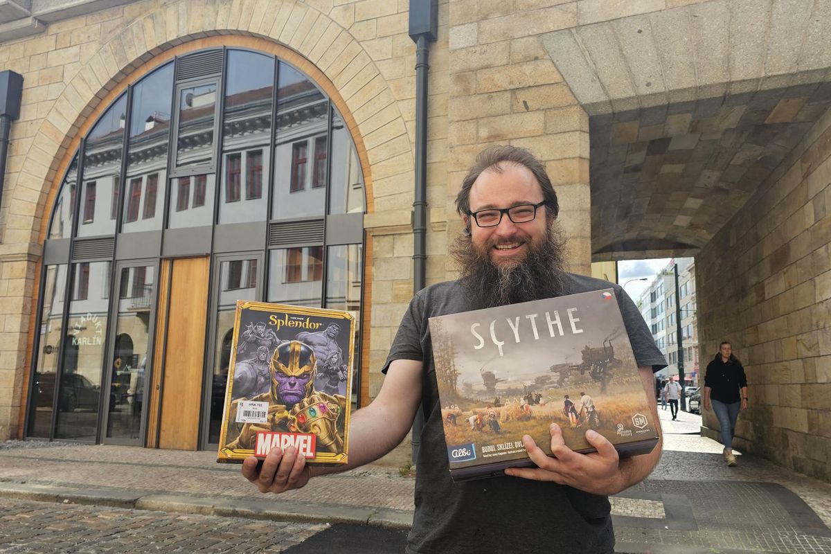 Geekové pod mostem. Městská knihovna v Praze otevřela letní pobočku