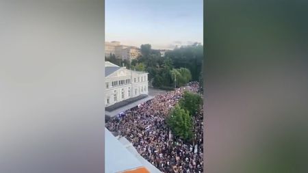 Masivní protest v Kyjevě. Lidé po celé Ukrajině demonstrují proti Zelenskému