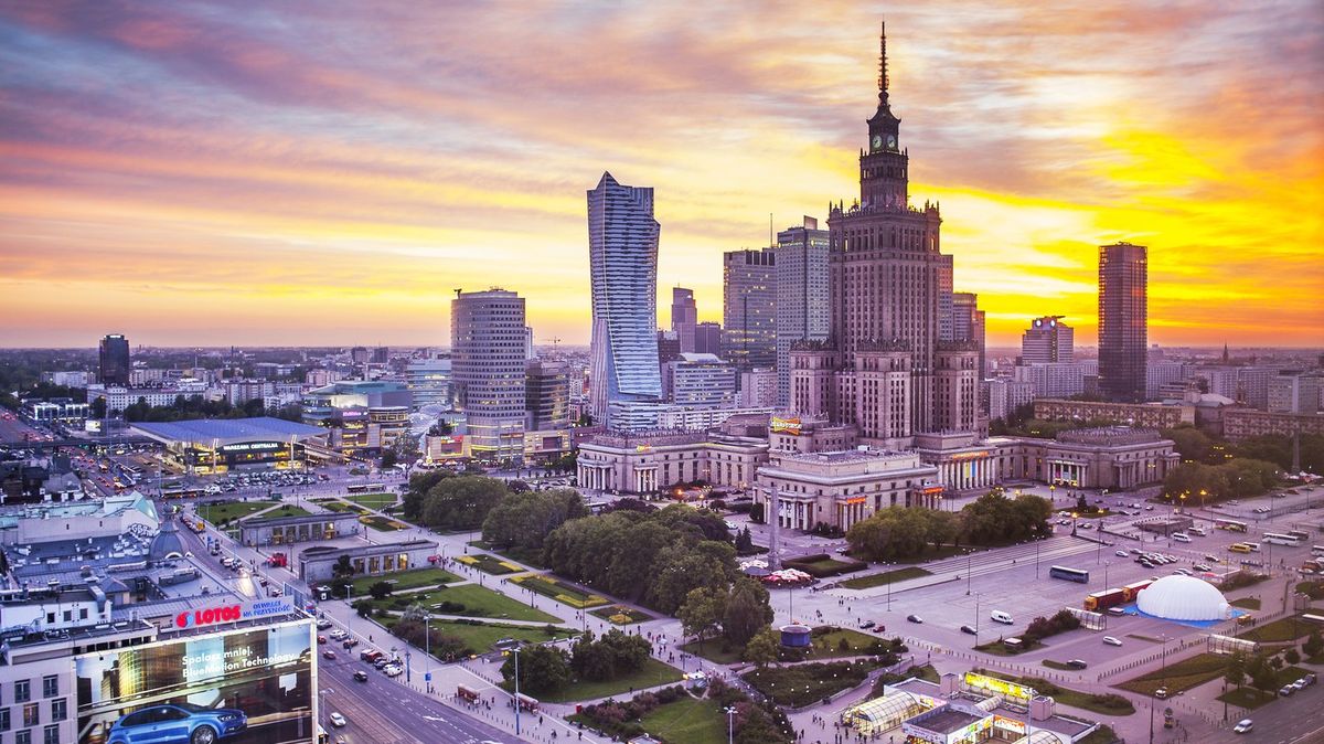 Varšavě ho „daroval“ Stalin. Ikonický mrakodrap budí i po 70 letech vášně