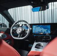 Specialitou CLA je zcela nové pojetí interiéru s velkými dotykovými obrazovkami.