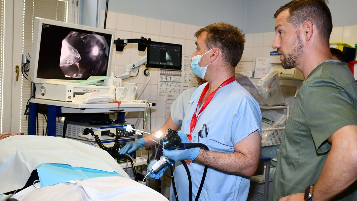 Lidem s obezitou může pomoci zhubnout i zmenšení žaludku pomocí endoskopu