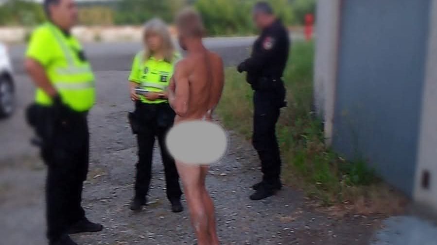Pohřešovaný muž běhal nahý po Táboře a mlátil hlavou do zdi