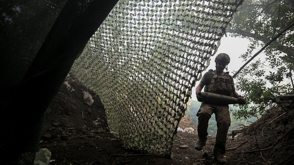 Rusové postoupili severovýchodně od Pokrovsku, chtějí obejít ukrajinské pevnosti