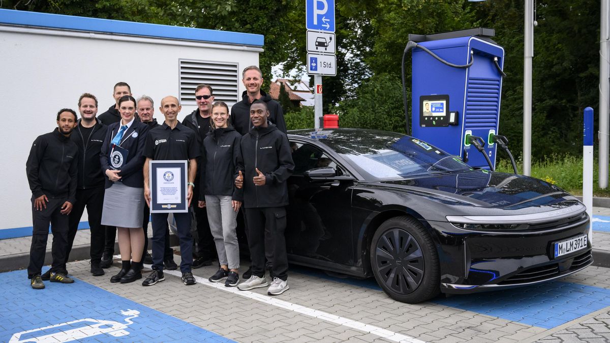 Elektrická limuzína Lucid zajela rekordní vzdálenost na jedno nabití