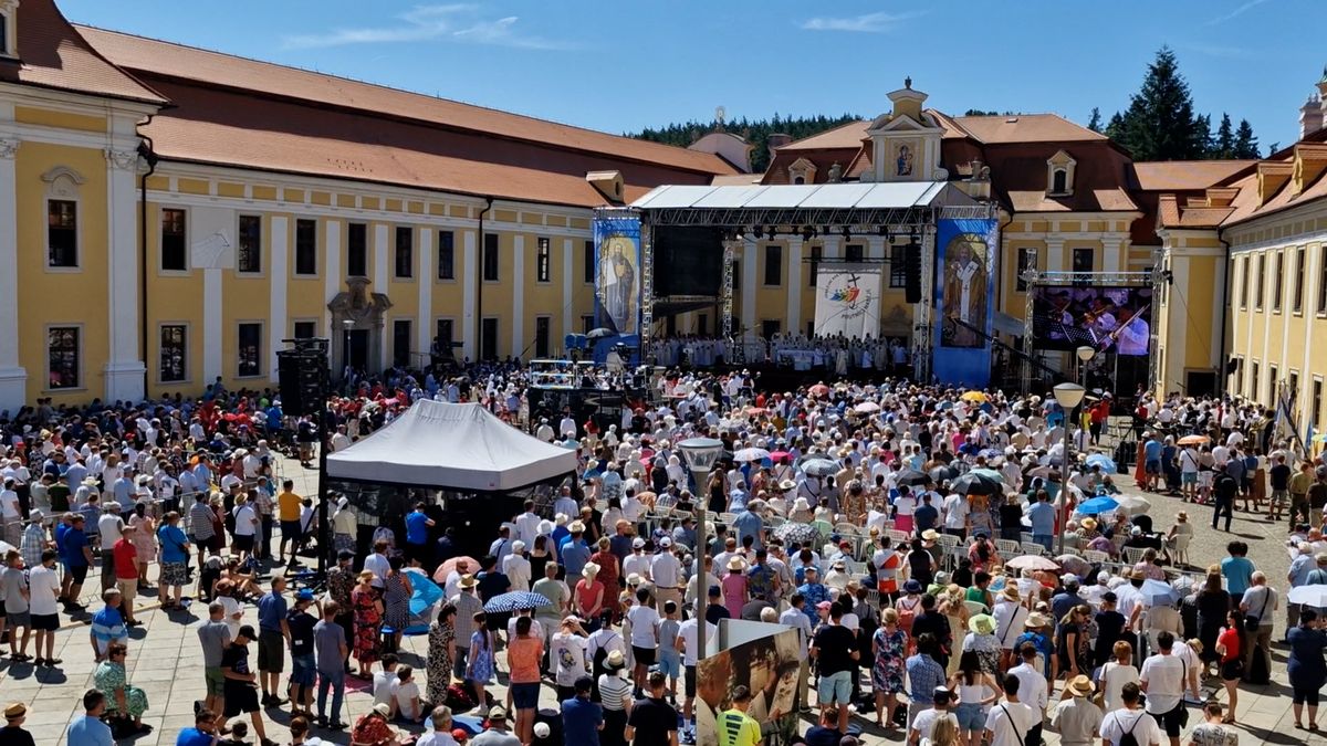 Žijeme ve velkém blahobytu, řekl biskup Holub při Národní pouti na Velehradě