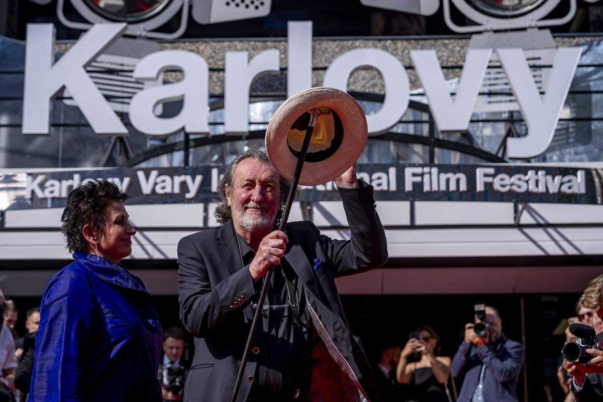 Bolek Polívka s manželkou Marcelou, 4. července 2025 na zahájení 59. Mezinárodního filmového festivalu Karlovy Vary