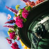 Detail nazdobené karvinské Litinové kašny