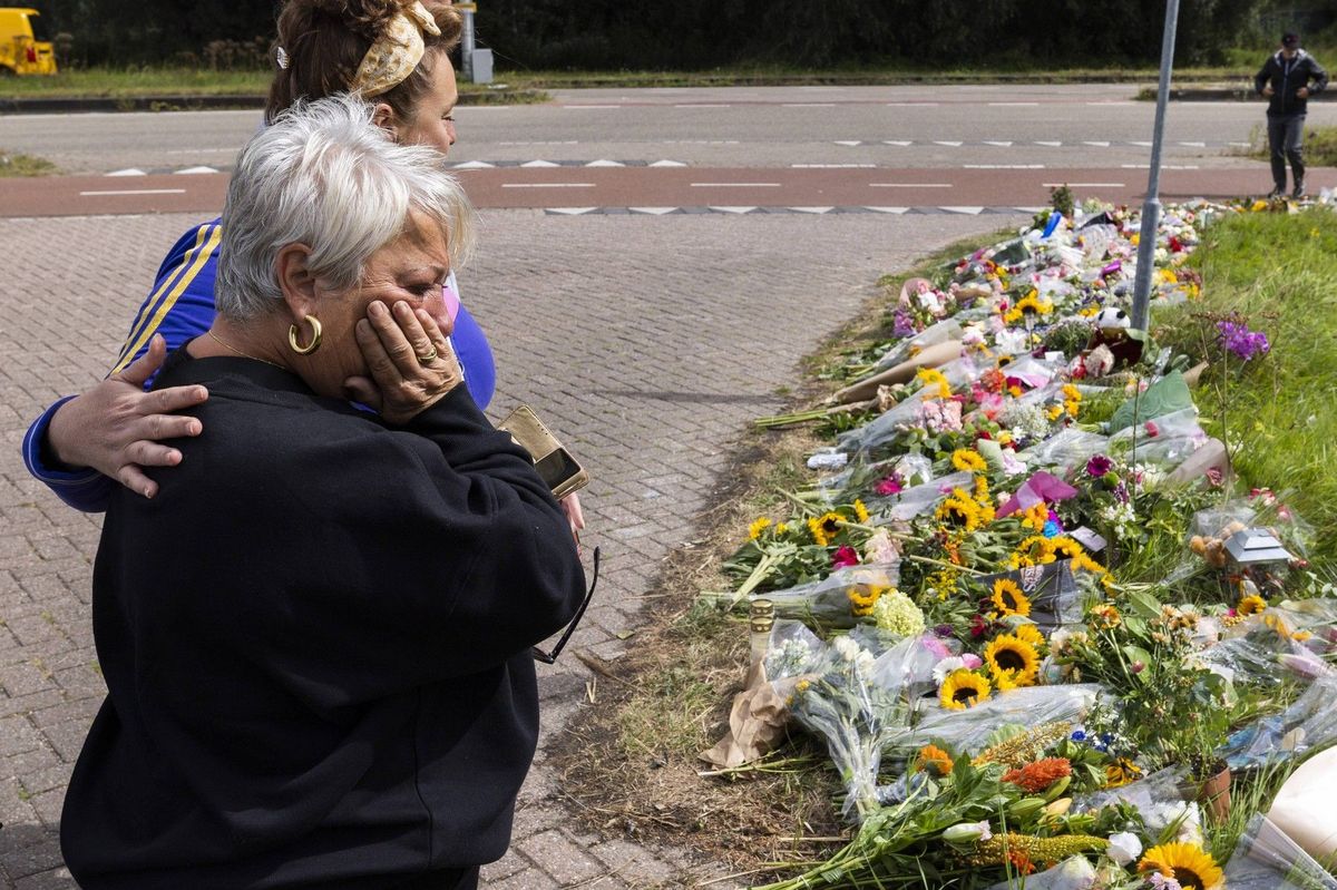 Ještě stihla zavolat policii, ta už ale našla 17letou Nizozemku ubodanou. Podezřelým je žadatel o azyl