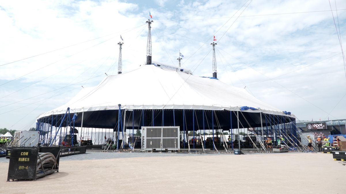 Na Letenské pláni vyrostlo šapitó slavného Cirque du Soleil