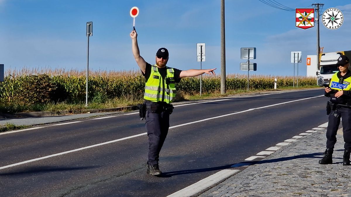 Muž na Hodonínsku vezl maminku na chatu, nadýchal půl druhého promile alkoholu