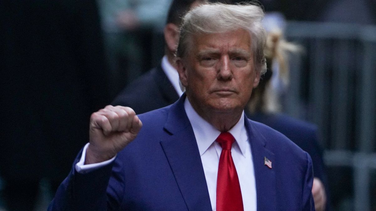 Intelem to nekončí. USA budou investovat i do dalších firem, uvedl Trump