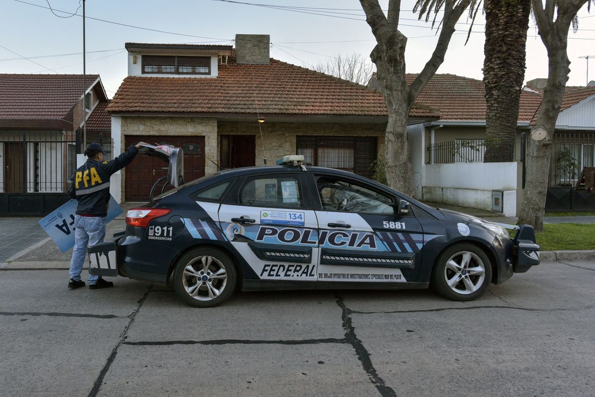 Obraz ukradený nacisty se objevil na fotce v realitním inzerátu. Než dorazila policie, zase zmizel