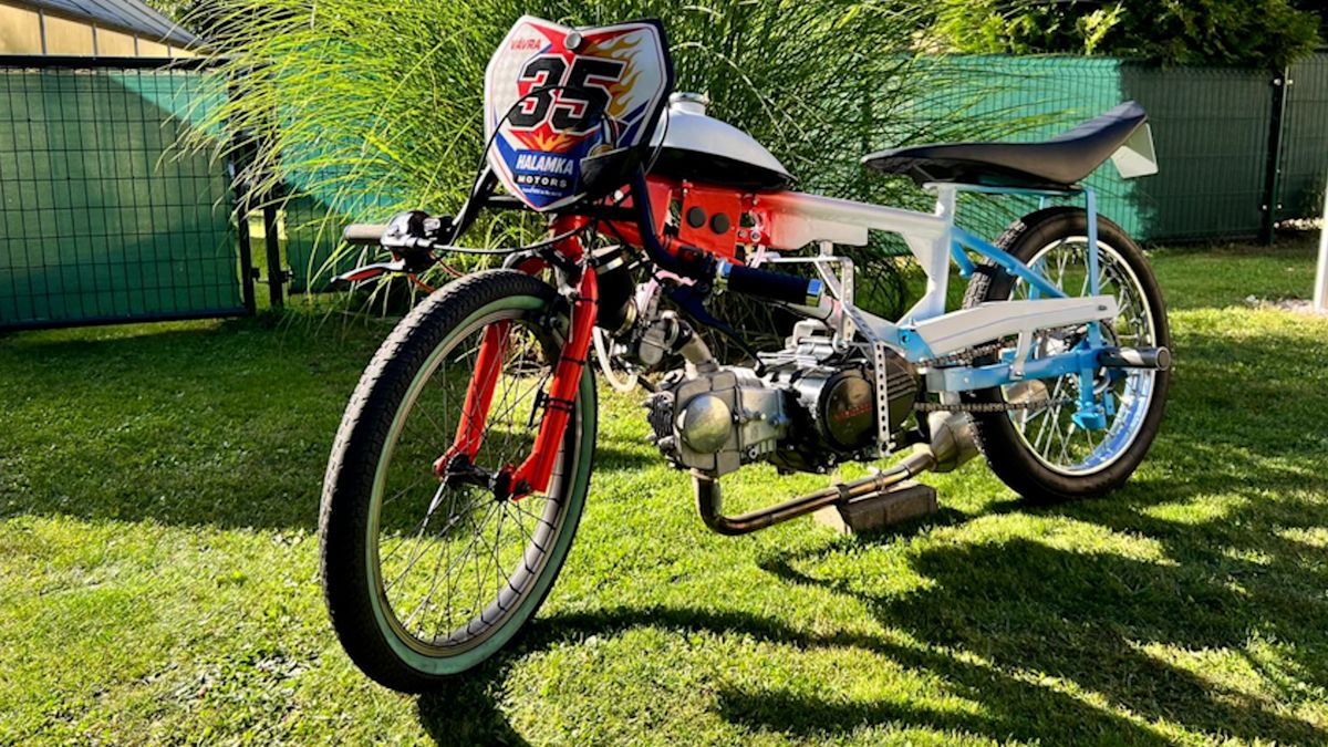 Postavil speciální motokolo. Nyní s ním chce student z Českolipska pokořit světový rekord