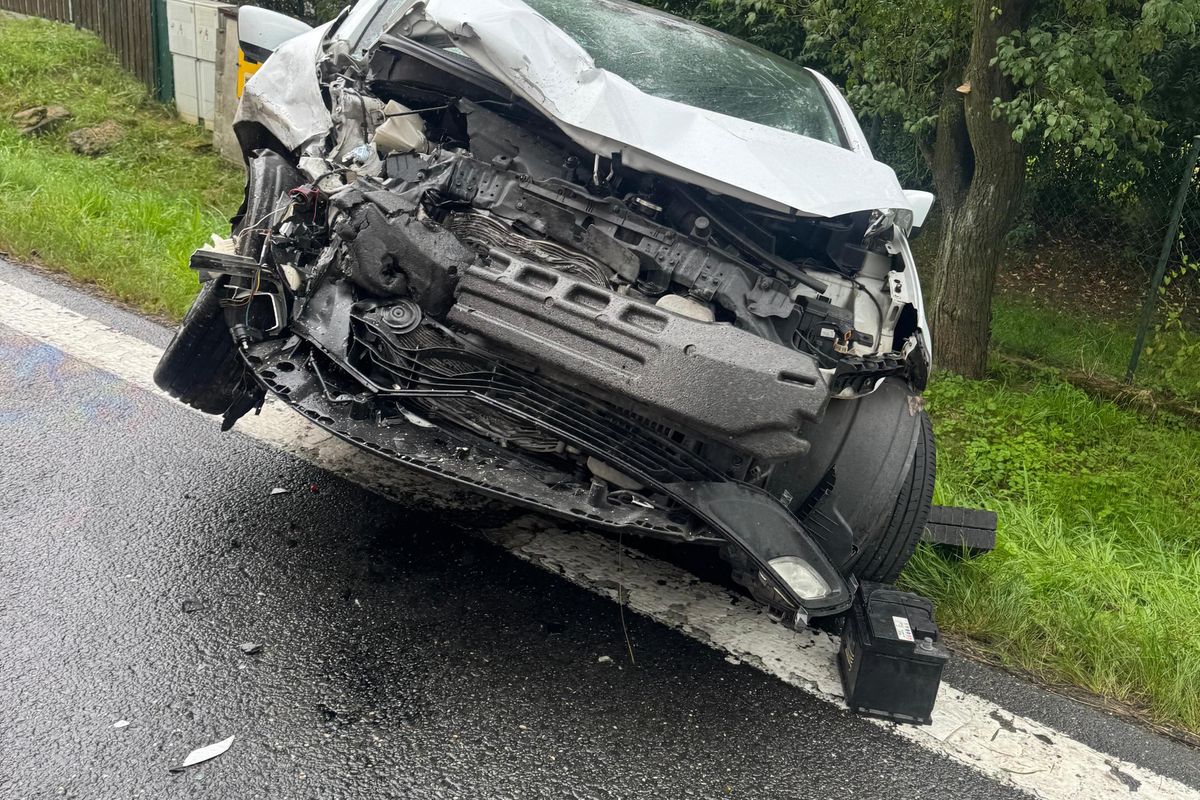 Na Karvinsku vjel najednou senior do protisměru. Pět zraněných