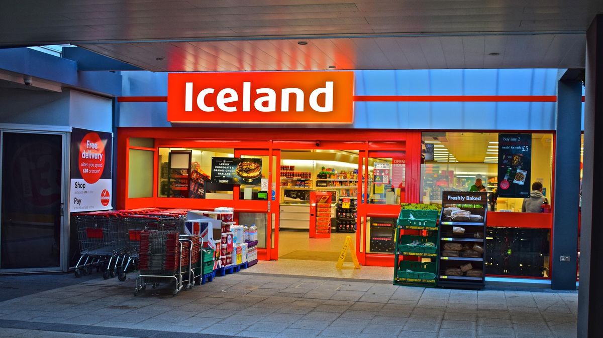 Britské supermarkety začaly nabízet odměny za nahlášení zloděje