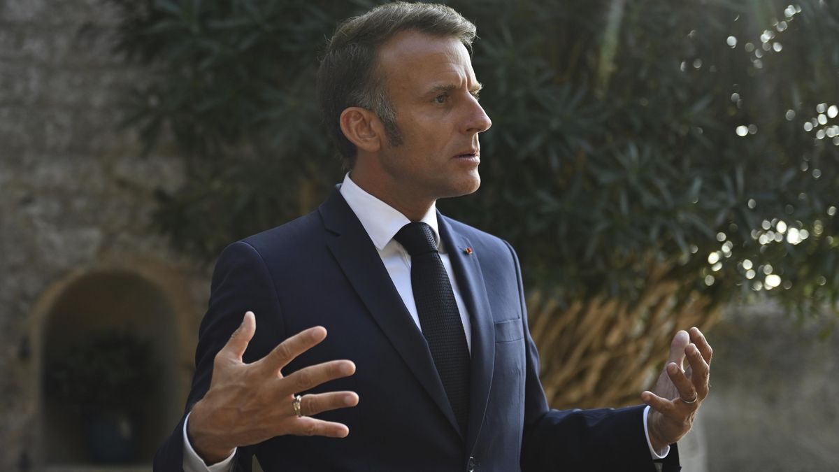 Situace je teď vážná pro Ukrajinu i Evropu, řekl Macron
