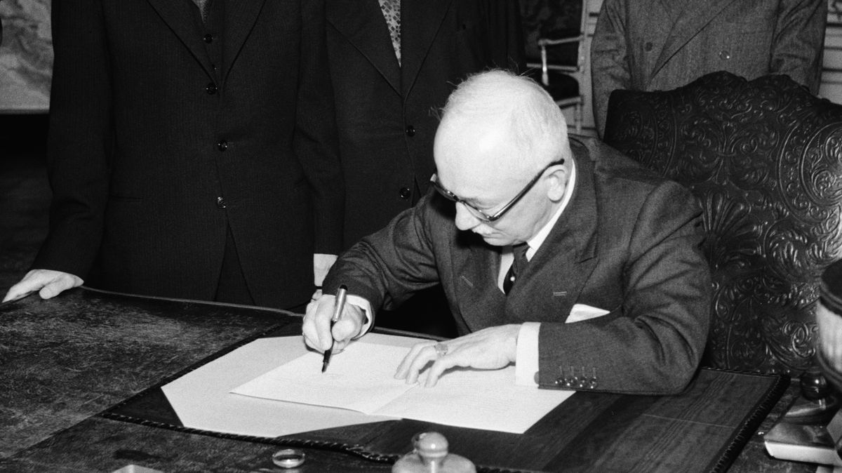 PŘEHLEDNĚ: Co skutečně znamenaly Benešovy dekrety a jaký mají dnes dopad