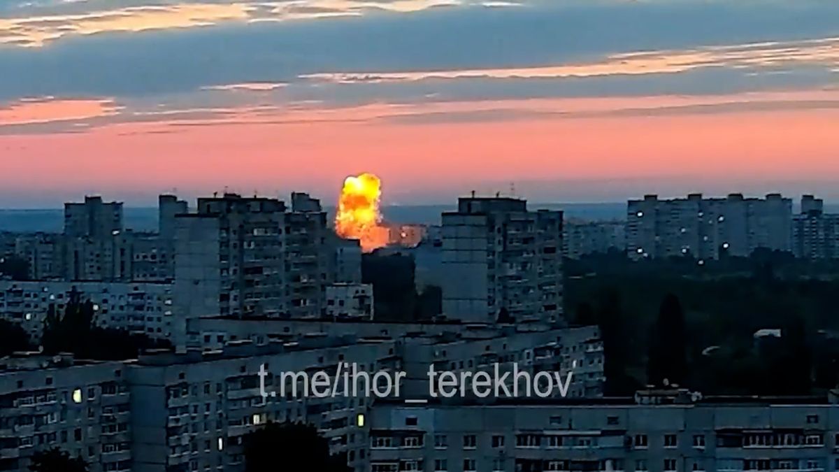 Lidé pokojně spali. Rusové zaútočili na dům v Charkově schválně, ukazuje video