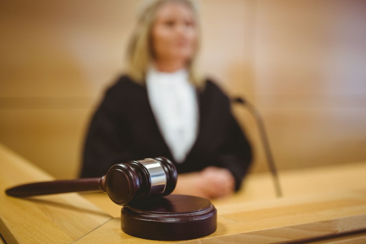 AI v justici selhala. Obhajoba předložila smyšlené rozsudky i zákony