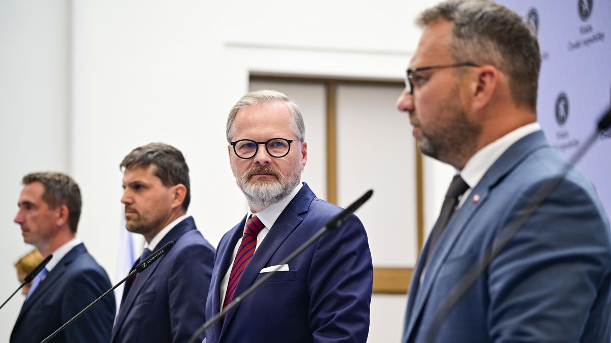 Fiala: Návrh státního rozpočtu zatím neexistuje, budeme o něm jednat až v září