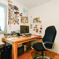 Jeden z pracovních koutů využívají všichni.