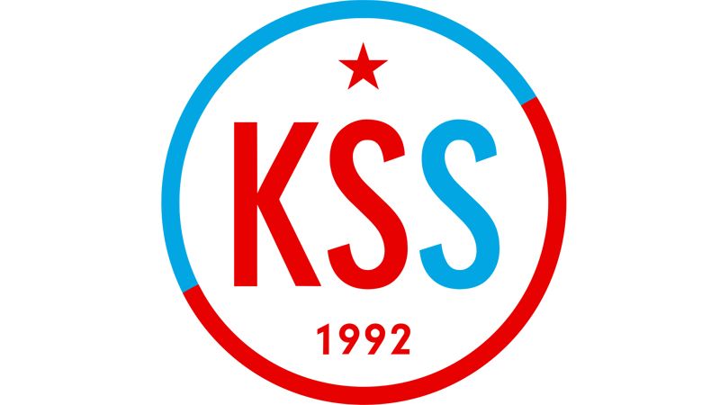Na Slovensku propukl spor o logo komunistů s rudou hvězdou, srpem a kladivem