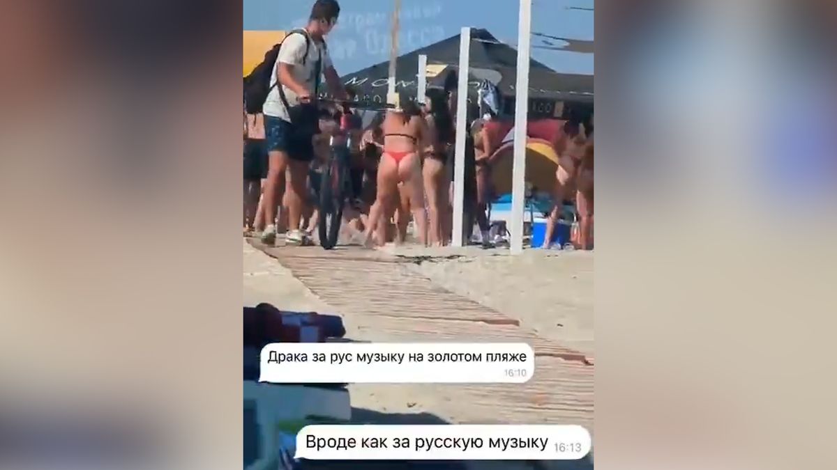 Hromadná bitka žen na pláži v Oděse. Kvůli ruské písni