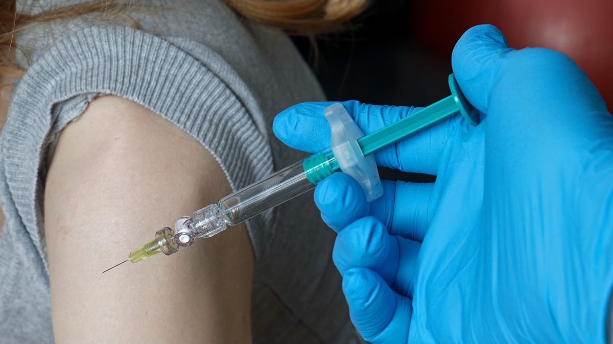 Experimentální vakcína by mohla prodloužit život lidem s rakovinou