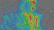 Přijdou silné bouřky a bude vydatně pršet, meteorologové vydali výstrahu
