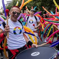 Na Letné je připraven Pride Park s programem na šesti pódiích.
