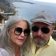 Monika se svým mužem na Maltě, kam jezdí často studovat angličtinu.