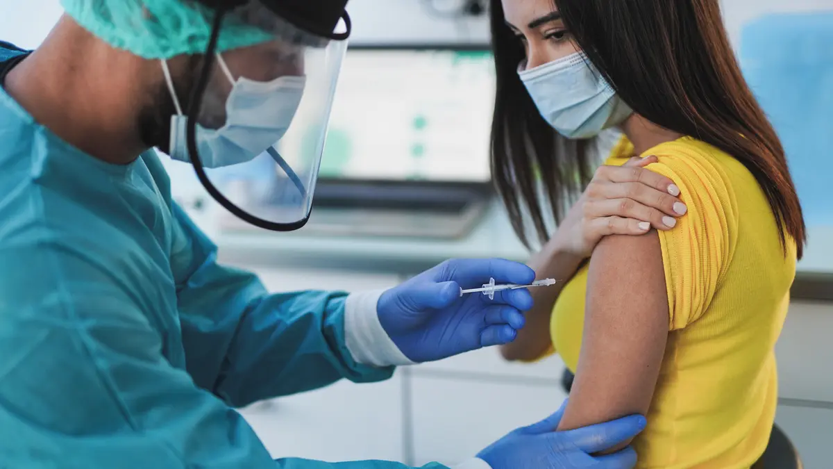 Ministerstvo váhá s vakcínami proti chřipce zdarma pro všechny