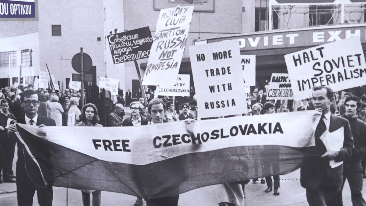 Lži a hrozby. Moskva působila na zahraničí vždy stejně, řekl Lipavský na festivalu NeverMore 68