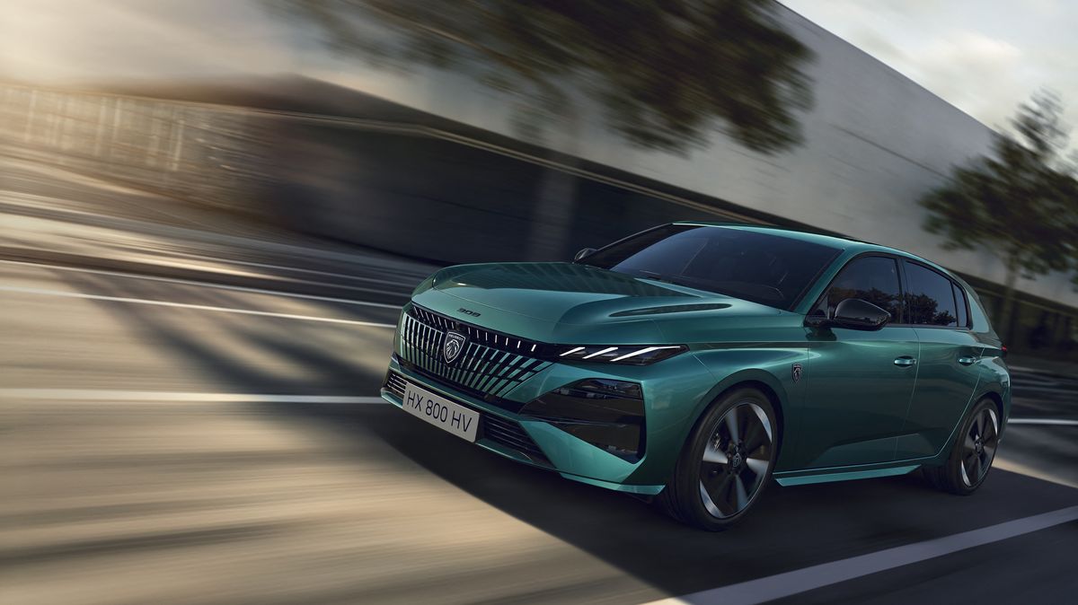 Peugeot 308 je po faceliftu ještě výraznější, nabídka pohonů uspokojí každého
