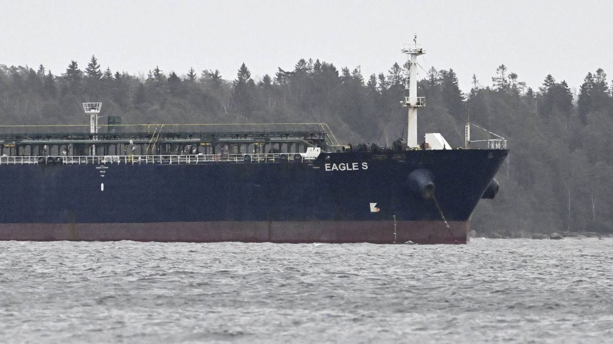 Odhalení lodě ruské stínové flotily Eagle S: V době poškození kabelu nefungovalo nahrávací zařízení